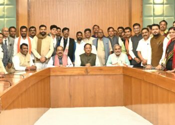 मुख्यमंत्री श्री साय से साहू समाज के प्रतिनिधिमंडल ने की सौजन्य मुलाकात