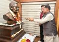 मुख्यमंत्री श्री विष्णु देव साय ने भारत रत्न अटल बिहारी वाजपेयी की प्रतिमा पर माल्यार्पण कर दी श्रद्धांजलि