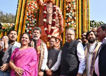 मुख्यमंत्री श्री विष्णु देव साय ने पूर्व प्रधानमंत्री स्वर्गीय श्री अटल बिहारी वाजपेयी की जयंती पर 115 शहरों में अटल परिसरों का लोकार्पण किया