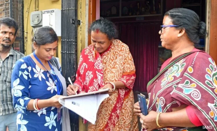 CG SIR Updates: सरगुज़ा में मतगणना सूची में गड़बड़ी; 80 हजार मतदाता फार्म जमा नहीं, प्रशासन हैरान