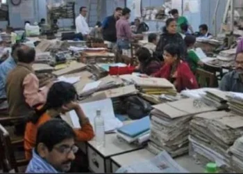 Chhattisgarh top news: सरकारी कर्मचारियों ने किया बड़ा आंदोलन का ऐलान, इतने दिनों तक सरकारी कामकाज रहेगी ठप्प