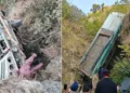Uttarakhand Road Accident News: भीषण सड़क हादसा; खाई में गिरी यात्रियों से भरी बस, 7 लोगों की दर्दनाक मौत; 11 की हालत गंभीर