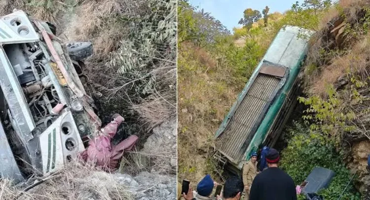 Uttarakhand Road Accident News: भीषण सड़क हादसा; खाई में गिरी यात्रियों से भरी बस, 7 लोगों की दर्दनाक मौत; 11 की हालत गंभीर