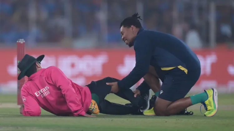 संजू सैमसन ने खेला ऐसा शॉट, अंपायर हुआ बुरी तरह चोटिल; रोकना पड़ गया मुकाबला; देखें VIDEO