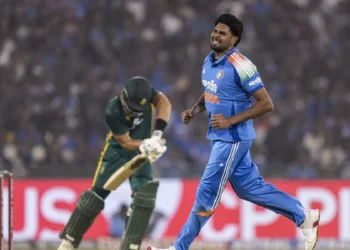 दूसरे वनडे में साउथ अफ्रीका ने रचा इतिहास, बेकार गई विराट कोहली की शतकीय पारी