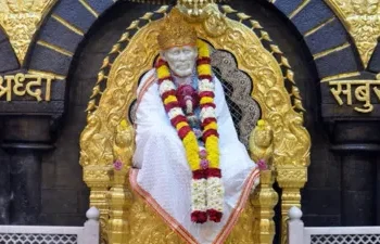 Sai Baba Temple: शिरडी साईं भक्तों के लिए आई खुशखबरी, 31 दिसंबर को रातभर कर सकेंगे दर्शन