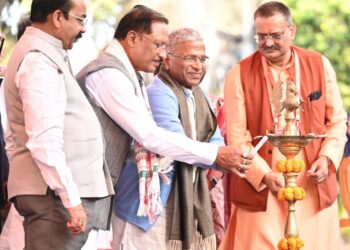 गणतंत्र के अमृतकाल में साहित्य उत्सव का आयोजन हमारी समृद्ध सांस्कृतिक चेतना का प्रतीक: मुख्यमंत्री श्री विष्णु देव साय