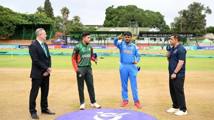 ICC अंडर-19 वर्ल्ड कप मुकाबले में भारत और बांग्लादेश के बीच एक ऐसा नजारा देखने को मिला.