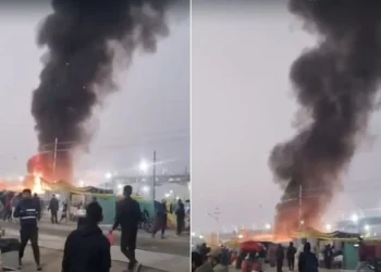 प्रयागराज माघ मेले में सेक्टर 5 के नारायण शुक्ला धाम शिविर में लगी आग। पढ़िए पूरी खबर।