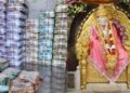 नए साल के मौके पर भक्तों ने किया दिल खोलकर दान। शिरडी के साईंबाबा मंदिर में उमड़ी श्रद्धालुओं की भारी भीड़।