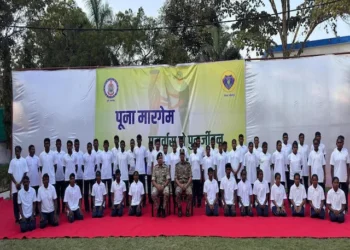 Chhatisgarh news: बीजापुर में सुरक्षाबलों को मिली बड़ी कामयाबी 52 नक्सलियों ने किया सरेंडर।