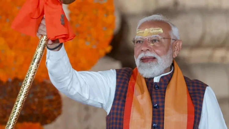 PM Modi सोमनाथ के दौरे पर हैं। मंदिर की रक्षा के लिए अपना सर्वस्व न्योछावर कर देने वाले लोगों को श्रद्धांजलि दी।