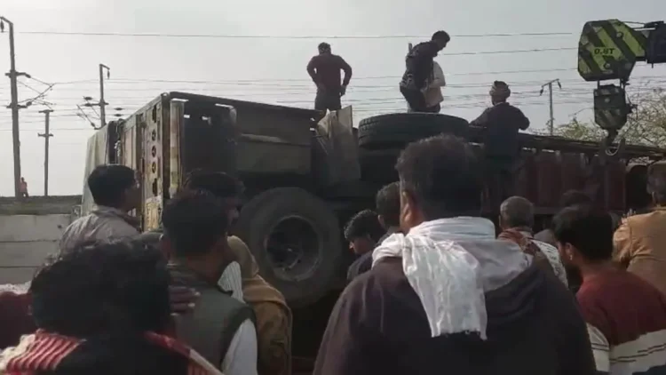 Accident: बूंदी जिले में हुआ हादसा बेकाबू ट्रक ने कुचला तीन की हुई मौत 8 हुवे घायल।