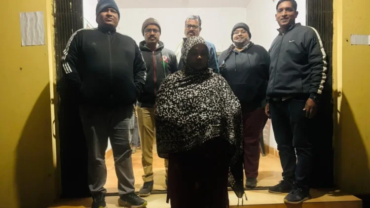 मुंबई पुलिस ने की फर्जी नोटों सप्लायर एक महिला आरोपी को गिरफ्तार। नकली नोटों का करती थी बिजनेस।