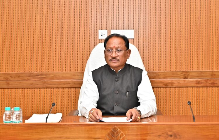 मुख्यमंत्री श्री विष्णु देव साय की अध्यक्षता में आज यहाँ विधानसभा परिसर स्थित सभाकक्ष में मंत्री परिषद की बैठक