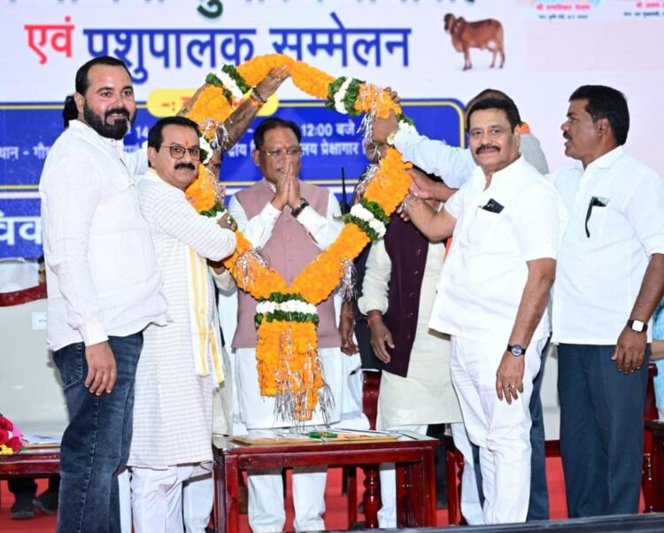 गोधन संरक्षण की दिशा में बड़ा कदम : मुख्यमंत्री श्री विष्णु देव साय ने 11 जिलों में 29 गौधाम का किया शुभारंभ