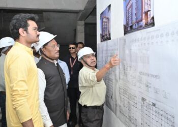 मुख्यमंत्री श्री विष्णुदेव साय ने किया निर्माणाधीन जगदेव राम उरांव कल्याण आश्रम चिकित्सालय का अवलोकन