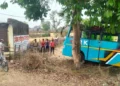 तेज रफ्तार बस ने सड़क पार कर रहे छात्र को मारी टक्कर, मौके पर मौत; ड्राइवर और क्लीनर फरार