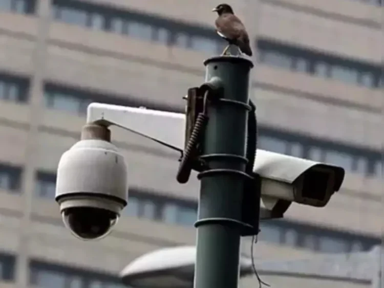 India Ban Chinese CCTV Brands: 1 अप्रैल से बैन होंगे देश में बिकने वाले चीनी CCTV, खरीदने से पहले जान लें नया नियम