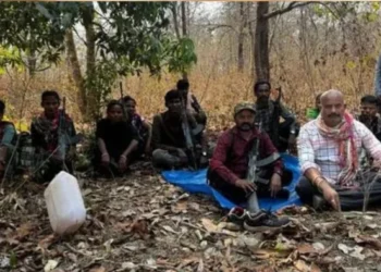 शीर्ष माओवादी पापा राव 17 साथियों के साथ समर्पण के लिए निकला, बस्तर में हिंसा के अंत का संकेत