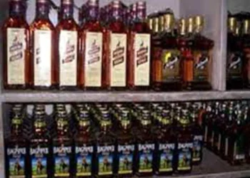 Chhatisgarh news: छत्तीसगढ़ में 1 अप्रैल से शराब होगी महंगी, कांच की जगह प्लास्टिक बोतल में मिलेगी