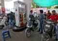 India LPG Crisis: मिडिल ईस्ट में जारी तनाव के बीच मोदी सरकार का बड़ा फैसला, अब पेट्रोल पंपों पर होगी केरोसिन की बिक्री