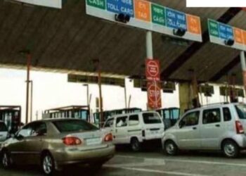 Expressway Toll Hike: एक्सप्रेसवे पर सफर हुआ महंगा, 31 मार्च से नई दरें लागू, जानिए कितने रुपए तक बढ़ा Toll Tax