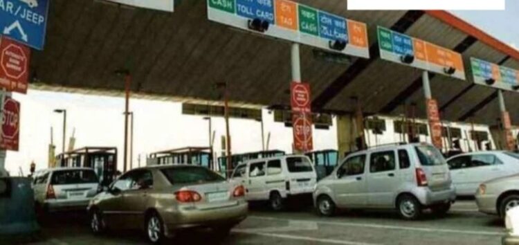 Expressway Toll Hike: एक्सप्रेसवे पर सफर हुआ महंगा, 31 मार्च से नई दरें लागू, जानिए कितने रुपए तक बढ़ा Toll Tax