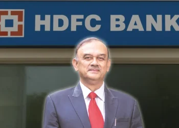 HDFC बैंक में बड़ा झटका! चेयरमैन अतनु चक्रवर्ती का अचानक इस्तीफा, बैंकिंग जगत में मची खलबली