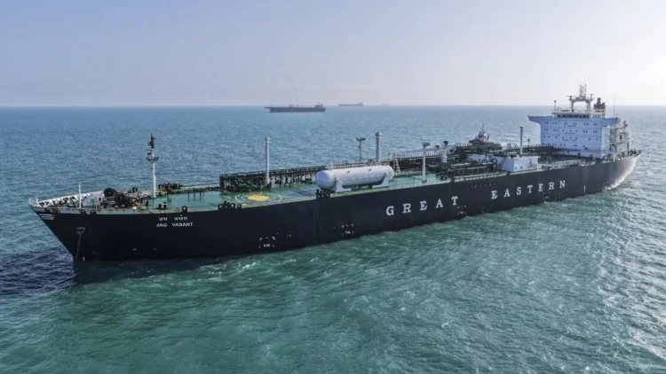 भारत को बड़ी राहत, 2 और LPG जहाज होर्मुज से सुरक्षित निकले, एक आज कच्छ के मुंद्रा पोर्ट पहुंचेगा, कितनी रसोई गैस ला रहे?