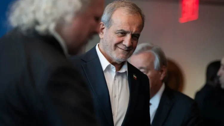 Iran US War: ईरान के राष्ट्रपति Pezeshkian ने दी बड़ी धमकी, कहा-“हम पहले हमला नहीं करते, लेकिन जवाब कड़ा देते हैं”