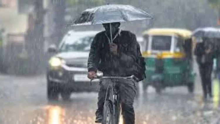 IMD Rain Alert: उत्तर भारत में बिगड़ा मौसम का मिजाज, आंधी-बारिश की चपेट में दिल्ली-UP-बिहार समेत कई राज्य; IMD अलर्ट जारी