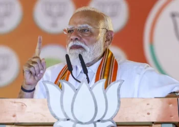 कांग्रेस और लेफ्ट जहां भी सत्ता में आते हैं, सब कुछ बर्बाद कर देते हैं’, केरल के पलक्कड में बोले पीएम मोदी