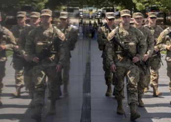 Iran-US War: ईरान के खिलाफ हफ्तों तक चलने वाले जमीनी ऑपरेशन की तैयारी में जुटा अमेरिका, भयावह हो सकती है जंग