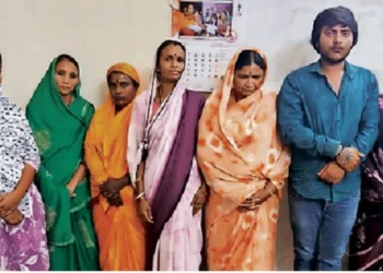 रायपुर में लग्जरी कार वाली ‘लेडी गैंग’: कटर से काटती थीं चेन, इंदौर-महाराष्ट्र से जुड़े तार; 8 को दबोचा