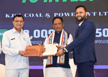 विशेष लेख : उद्योग और श्रम विभाग के आपसी समन्वय से संवर रहा है – छत्तीसगढ़