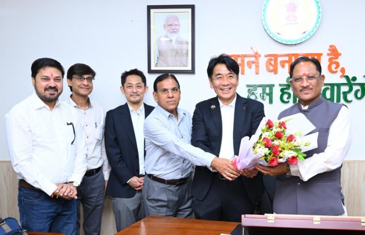 मुख्यमंत्री श्री विष्णु देव साय से जापान के प्रतिनिधिमंडल की सौजन्य मुलाकात: निवेश, तकनीकी सहयोग और औद्योगिक विस्तार को लेकर हुई विस्तृत चर्चा