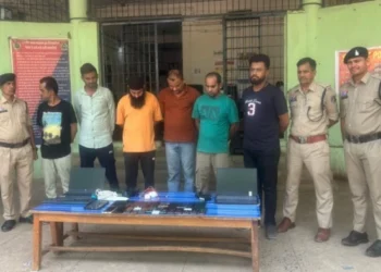 IPL Online Betting: छत्तीसगढ़ में सटोरियों की टूटी कमर, 2.5 करोड़ के माल के साथ 6 आरोपी गिरफ्तार