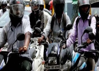 शहर में हेलमेट को लेकर सख्ती बढ़ी: बिना हेलमेट दोपहिया चलाने वालों पर ताबड़तोड़ चालान