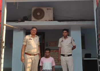 Raigarh News : केबल तार व लोहे का एंगल चोरी का आरोपी गिरफ्तार, चौकी खरसिया पुलिस की कार्रवाई