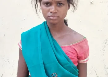 Raigarh News : “निर्दयी मां का खौफनाक चेहरा बेनकाब”— ढाई साल के मासूम की पत्थर से हत्या, रायगढ़ पुलिस ने सुलझाई दिल दहला देने वाली गुत्थी