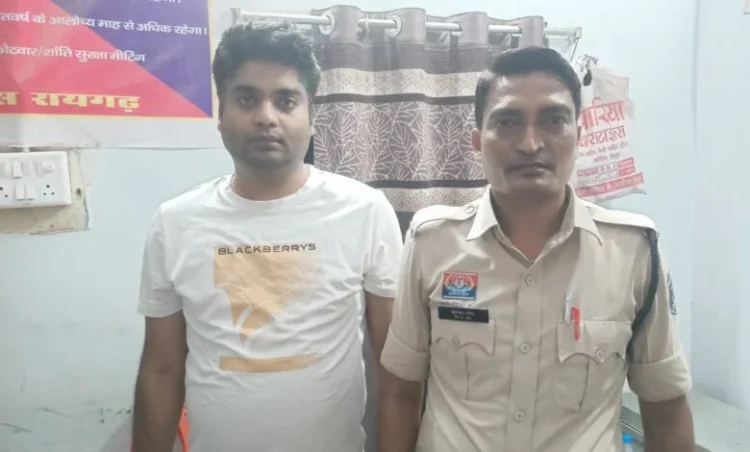 Raigarh News : “आपरेशन अंकुश” में रायगढ़ पुलिस की एक और बड़ी कार्रवाई —आईपीएल सीजन में ऑनलाइन क्रिकेट सट्टा पर खरसिया में 3 सटोरिये गिरफ्तार