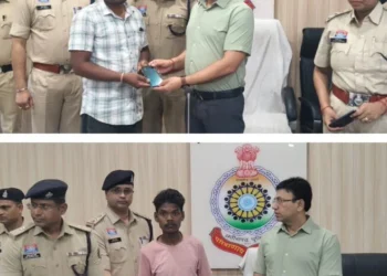 Raigarh News : “लौटी मुस्कान—128 मोबाइल रिकवर, एसएसपी शशि मोहन सिंह ने स्वामियों को सौंपे”