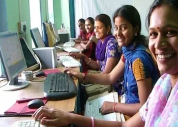 Chhattisgarh news: छत्तीसगढ़ के सरकारी कर्मचारियों के लिए GOOD NEWS.. इस काम के लिए मिल सकेगी 10 दिनों की छुट्टी, GAD ने भी जारी किया दिशानिर्देश