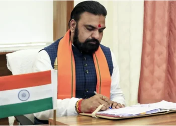 मुख्यमंत्री बनते ही एक्शन मोड में आए सम्राट चौधरी, पहले दिन ही अधिकारियों को दिए कड़े दिशानिर्देश