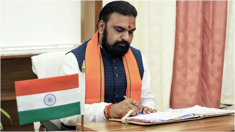 मुख्यमंत्री बनते ही एक्शन मोड में आए सम्राट चौधरी, पहले दिन ही अधिकारियों को दिए कड़े दिशानिर्देश