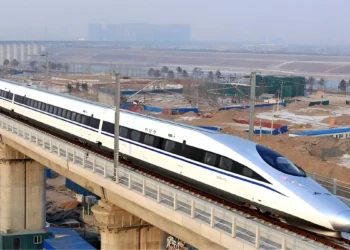 ग्रेनो एक्सप्रेसवे के ऊपर दौड़ेगी बुलेट ट्रेन! 21 मिनट में दिल्ली से पहुंच सकेंगे नोएडा एयरपोर्ट, जानें हाई स्पीड रेल प्रोजेक्ट का पूरा प्लान