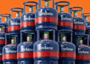 LPG Crisis: LPG संकट के बीच केंद्र का बड़ा फैसला; 5Kg सिलेंडर को लेकर राज्य सरकारों को लिखा पत्र, कहा- वितरण को प्राथमिकता दें