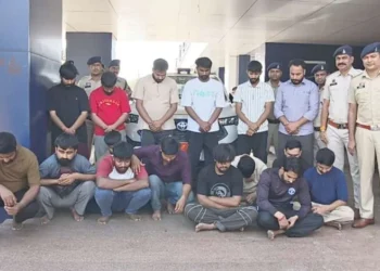 Chhattisgarh current news: IPL सट्टेबाजी रैकेट का भंडाफोड़, 16 आरोपी गिरफ्तार, हिमाचल प्रदेश से चल रहा था नेटवर्क