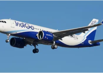 विमान में है विस्फोटक चीज’, बेंगलुरु-दिल्ली इंडिगो फ्लाइट में बम की अफवाह से अफरा-तफरी, कराया गया खाली